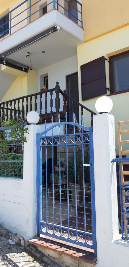 Hill Blue Apartment Nikiti  Bagian luar foto